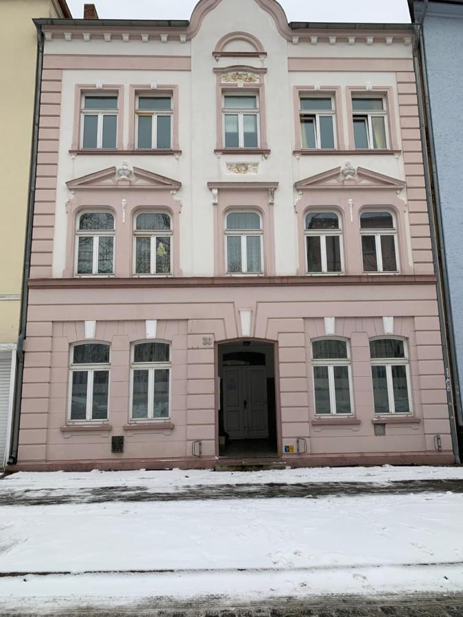 Best-Preis Fewo Rathausblick 2 - Zentrale Lage In Wittenberge - 2 Personen - Einzelzimmer - Vollausstattung - Wlan / Prime & Self-Check-In Exterior foto
